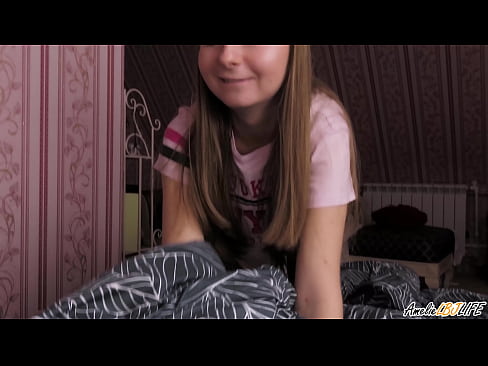 ❤️ Blondi imee hänen BFF:nsä syvälle ja saa spermaa suuhunsa Venäläinen porno at porn fi.porn-mz-com.ru ❌️❤